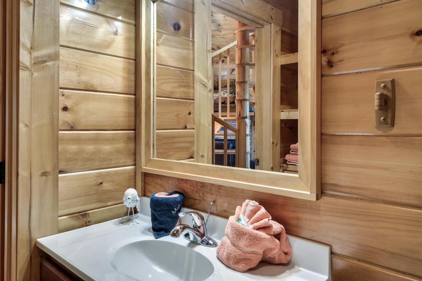 Mountain View Family Cabin W Game Room & Pool Sevierville Buitenkant foto